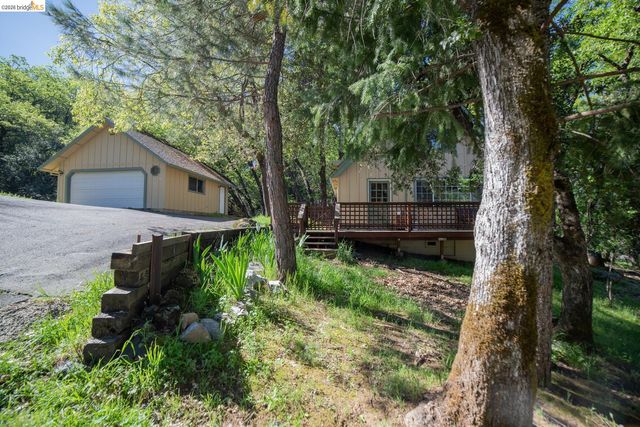 21625 Crystal Lake Dr., Sonora, CA 95370