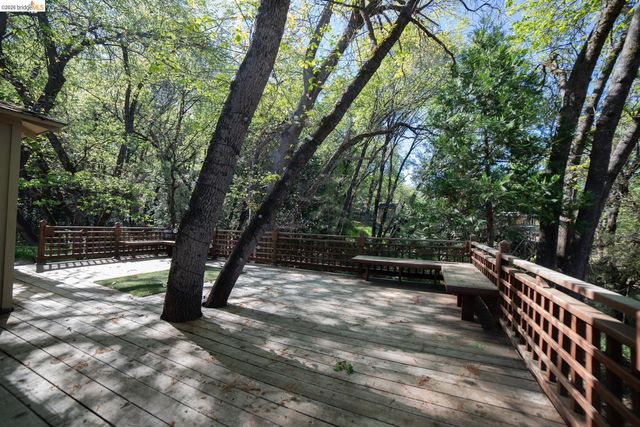 21625 Crystal Lake Dr., Sonora, CA 95370