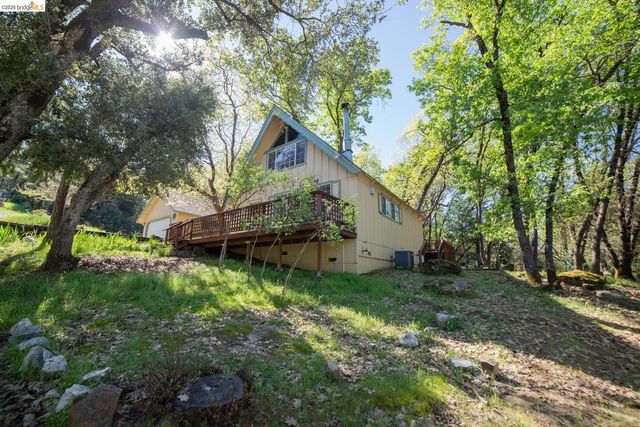 21625 Crystal Lake Dr., Sonora, CA 95370