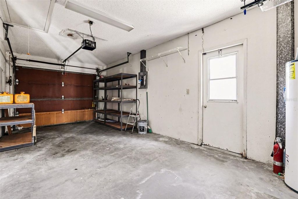 Image 17 of property listing at 2332 SEWARD DRIVE, Sarasota, FL 34234