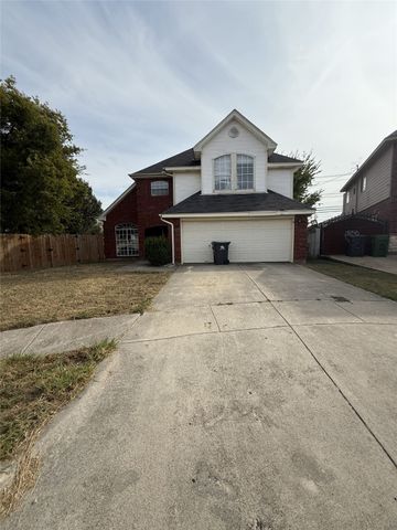 900 Blossomwood Court, Arlington, TX 76017