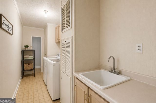 2048 Highway 82, Statham, GA 30666