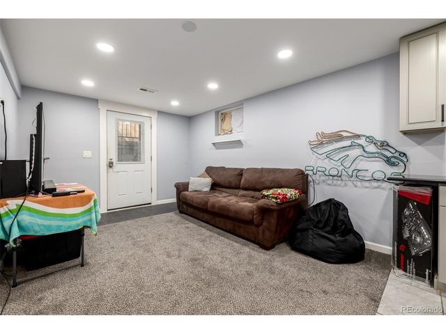 6611 W 74th Ave, Arvada, CO 80003