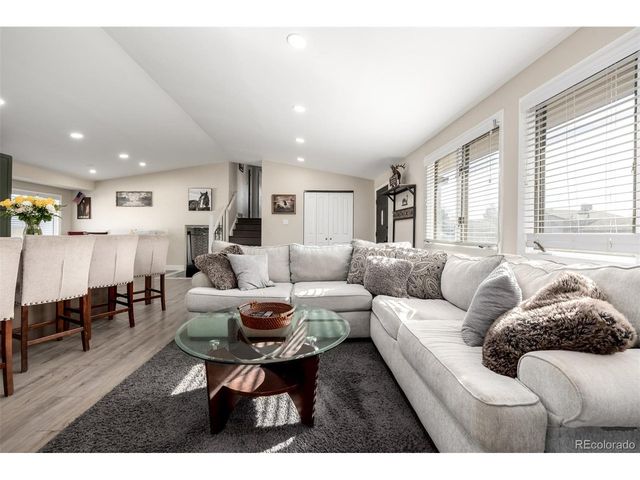 6611 W 74th Ave, Arvada, CO 80003