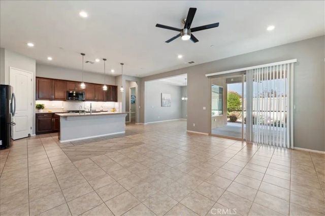 1394 Via La Presa, Hemet, CA 92545