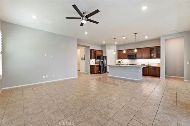 1394 Via La Presa, Hemet, CA 92545