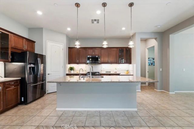 1394 Via La Presa, Hemet, CA 92545