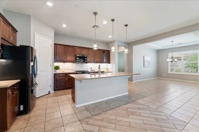 1394 Via La Presa, Hemet, CA 92545