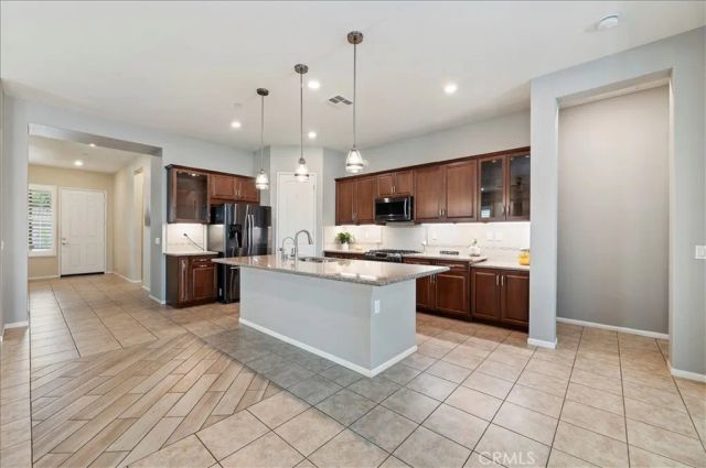 1394 Via La Presa, Hemet, CA 92545