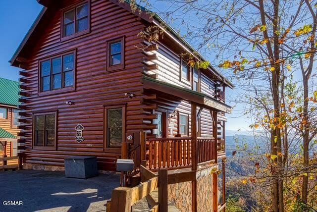 3045 Legacy Vista Drive, Sevierville, TN 37876