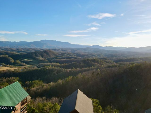 3045 Legacy Vista Drive, Sevierville, TN 37876