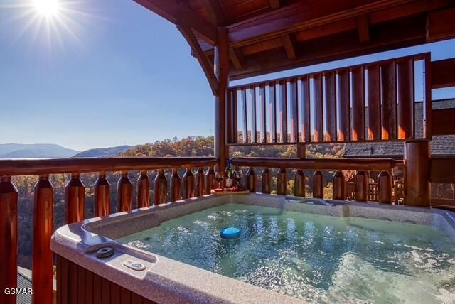 3045 Legacy Vista Drive, Sevierville, TN 37876