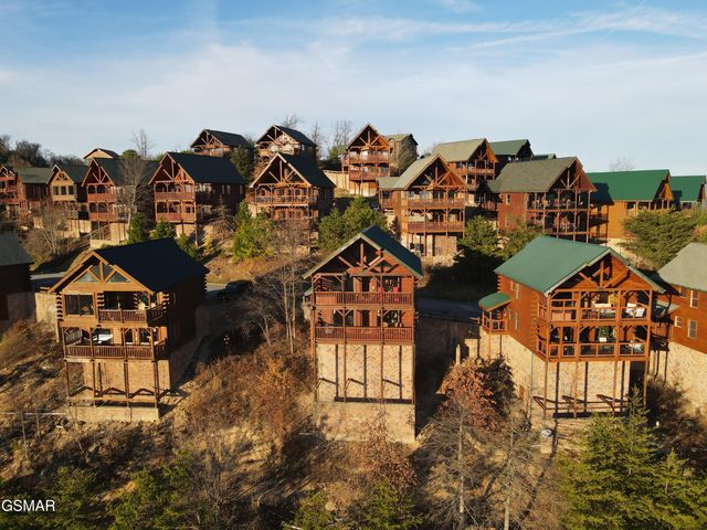 3045 Legacy Vista Drive, Sevierville, TN 37876