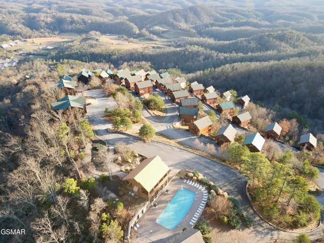 3045 Legacy Vista Drive, Sevierville, TN 37876