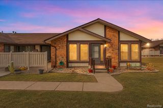 40526 Newport Drive, Plymouth Charter Township, MI 48170