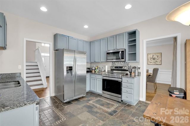 10706 Hellebore Road, Charlotte, NC 28213