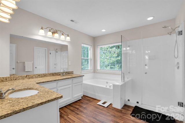 10706 Hellebore Road, Charlotte, NC 28213
