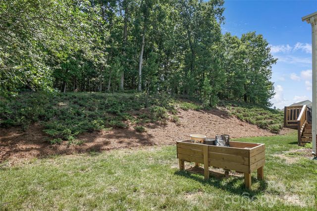 10706 Hellebore Road, Charlotte, NC 28213