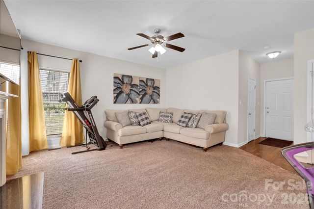 10706 Hellebore Road, Charlotte, NC 28213
