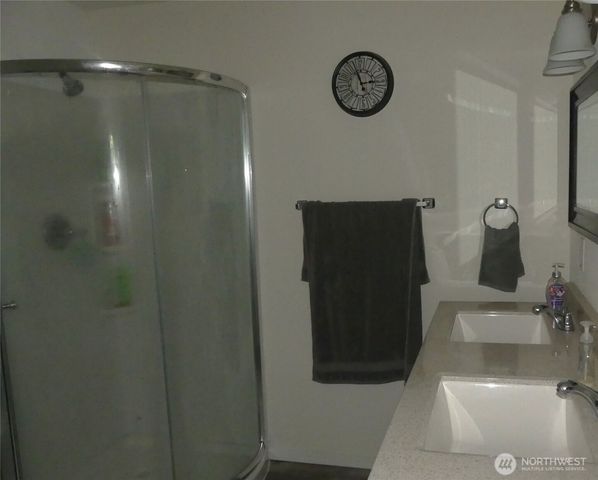 313 Rollingwood Drive, Kelso, WA 98640