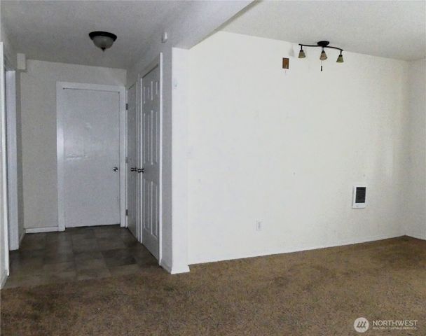 313 Rollingwood Drive, Kelso, WA 98640