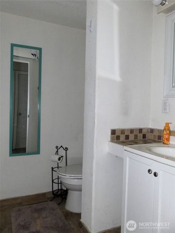 313 Rollingwood Drive, Kelso, WA 98640