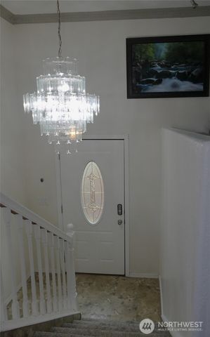 313 Rollingwood Drive, Kelso, WA 98640