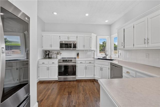 13878 S Kaw Street, Olathe, KS 66062
