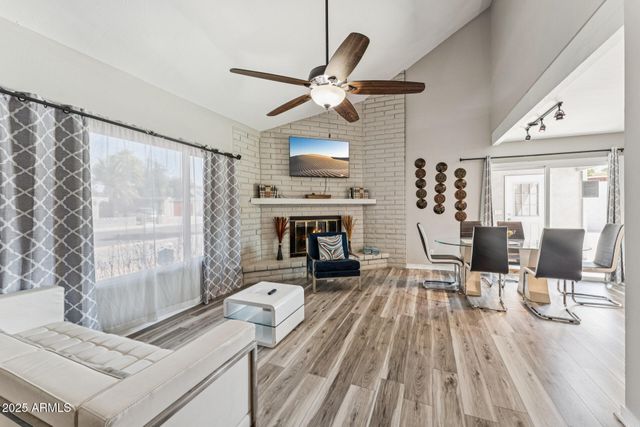 3017 W SAHUARO Drive, Phoenix, AZ 85029