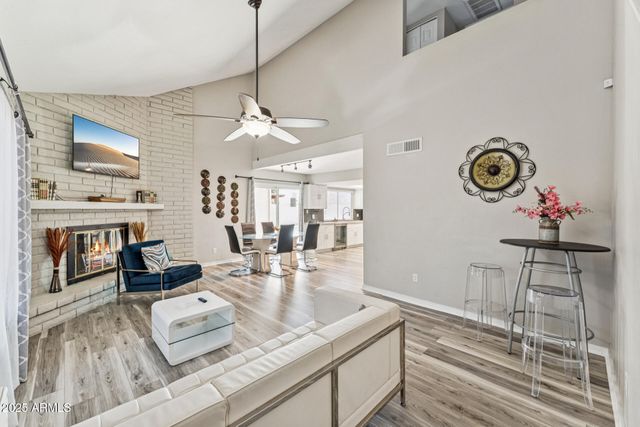 3017 W SAHUARO Drive, Phoenix, AZ 85029