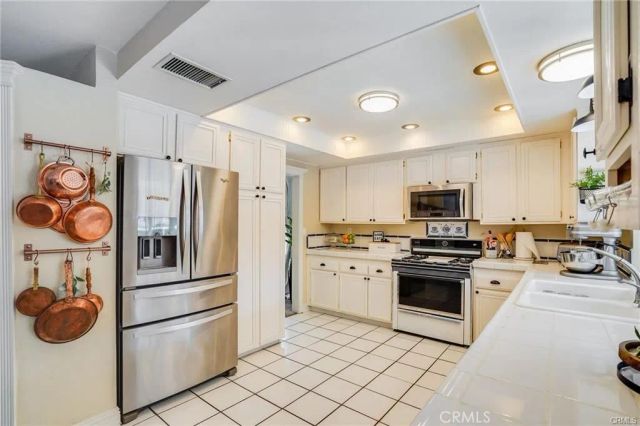 11094 Kayjay, Riverside, CA 92503