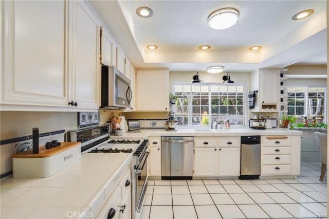 11094 Kayjay, Riverside, CA 92503