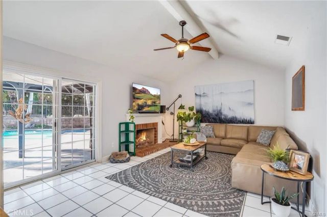 11094 Kayjay, Riverside, CA 92503