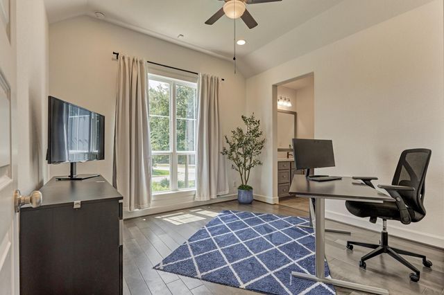205 Patina Sorrel Drive, Montgomery, TX 77316