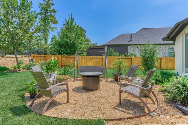 205 Patina Sorrel Drive, Montgomery, TX 77316