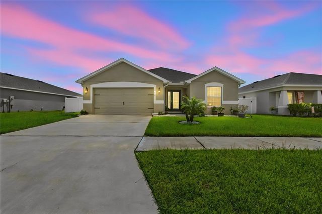 6884 ABBYWOOD LANE, Zephyrhills, FL 33541