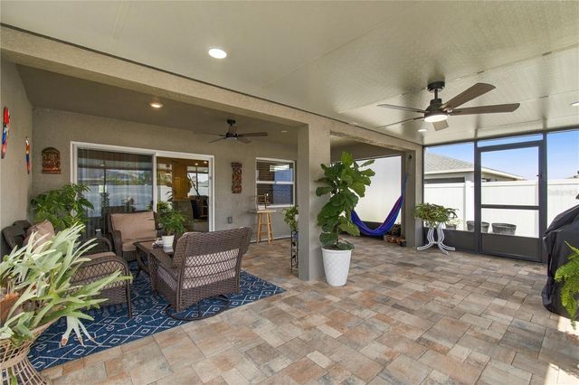 6884 ABBYWOOD LANE, Zephyrhills, FL 33541