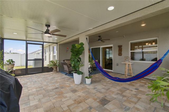 6884 ABBYWOOD LANE, Zephyrhills, FL 33541