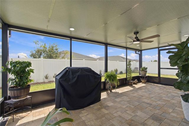 6884 ABBYWOOD LANE, Zephyrhills, FL 33541