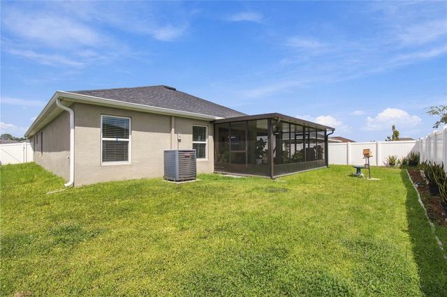 6884 ABBYWOOD LANE, Zephyrhills, FL 33541
