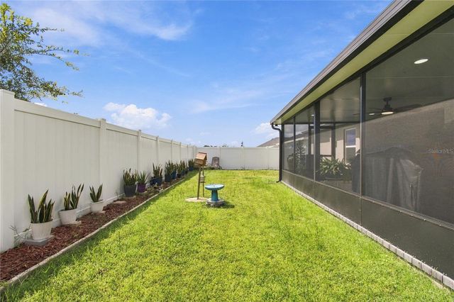 6884 ABBYWOOD LANE, Zephyrhills, FL 33541
