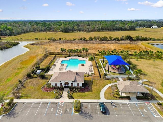 6884 ABBYWOOD LANE, Zephyrhills, FL 33541