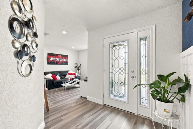 6884 ABBYWOOD LANE, Zephyrhills, FL 33541