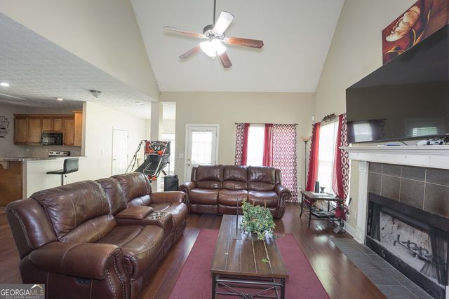 1231 Hillview Road, Hampton, GA 30228