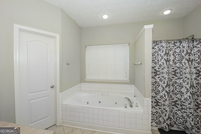 1231 Hillview Road, Hampton, GA 30228