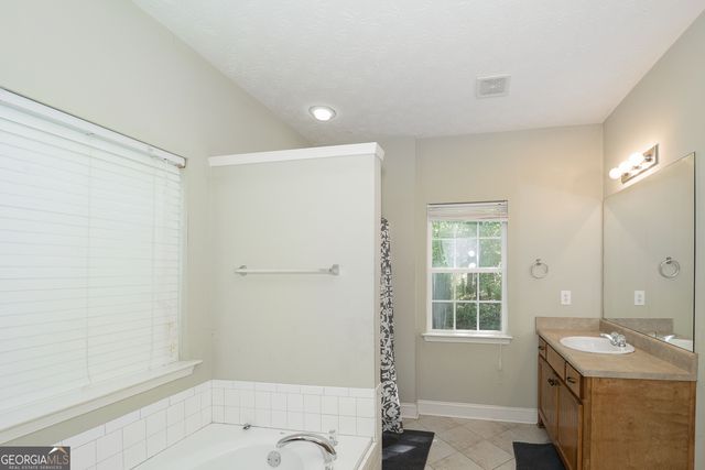 1231 Hillview Road, Hampton, GA 30228