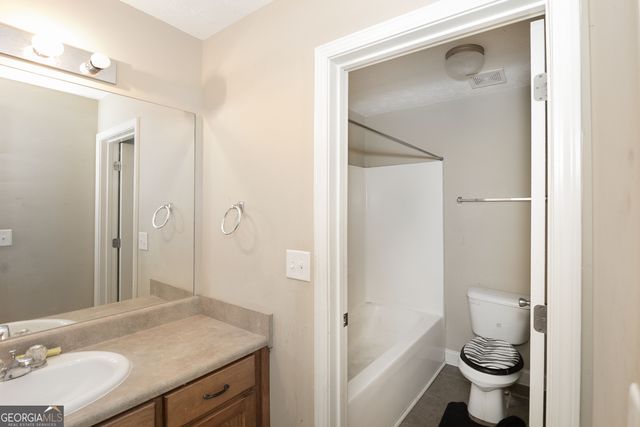 1231 Hillview Road, Hampton, GA 30228