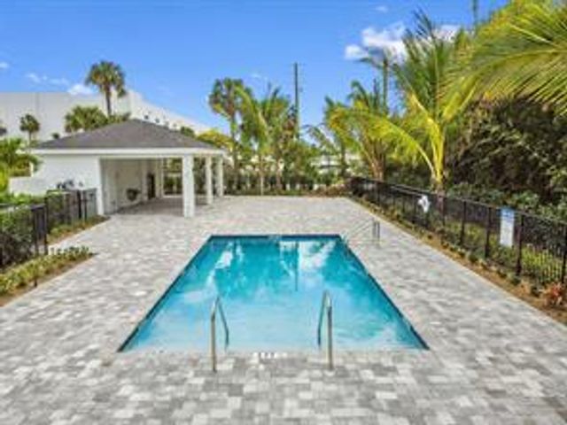 6299 N TENOR Drive, West Palm Beach, FL 33413