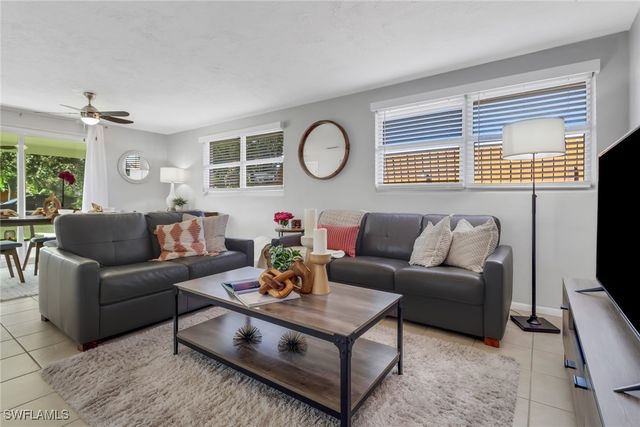 751 100th AVE N, Naples, FL 34108