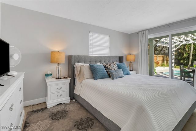 751 100th AVE N, Naples, FL 34108